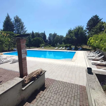 In 45330 Διαμέρισμα Balatonudvari