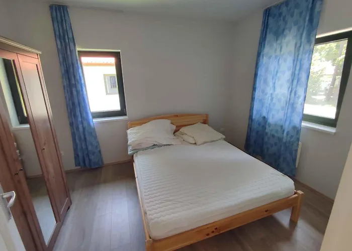 In 45330 Apartament *